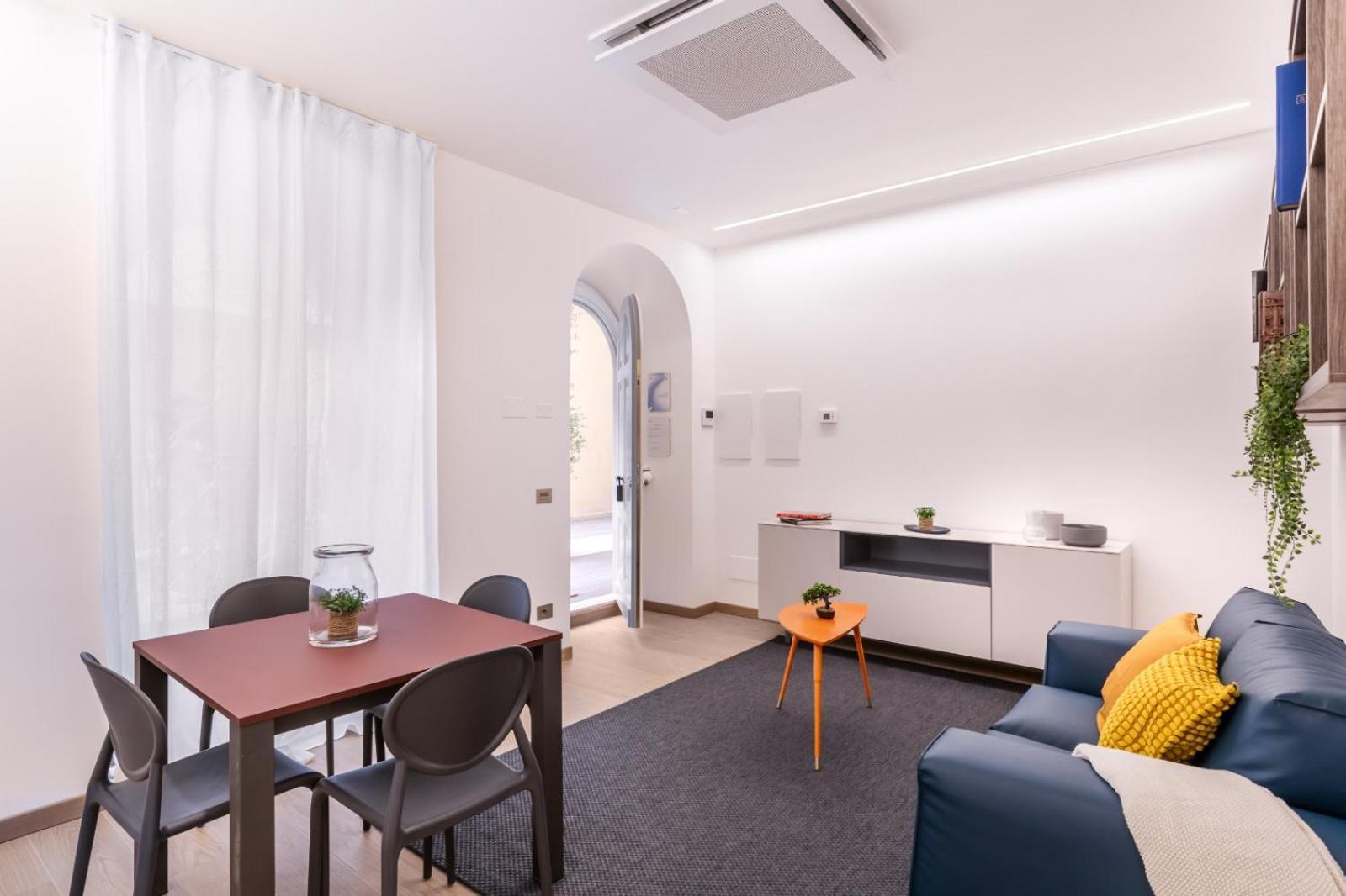 Exclusive In The Centre Of 204 * Rom